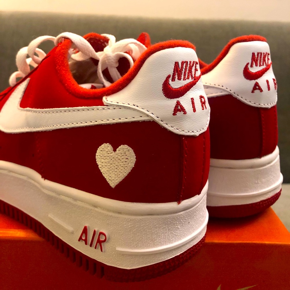 Wmns Nike Air Force 1 (Valentines Day Edition)